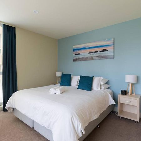 Beachside Luxury Apartments One & Two Bedroom In Beachfront Oaks Pier Building Glenelg Zewnętrze zdjęcie