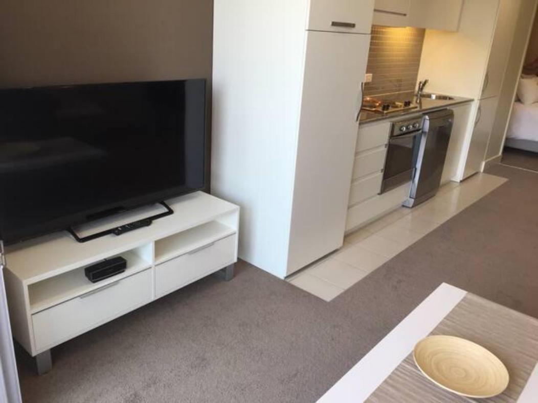 Beachside Luxury Apartments One & Two Bedroom In Beachfront Oaks Pier Building Glenelg Zewnętrze zdjęcie